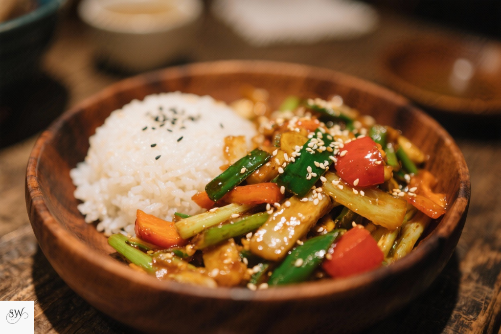 vegetable stir fry with white rice
